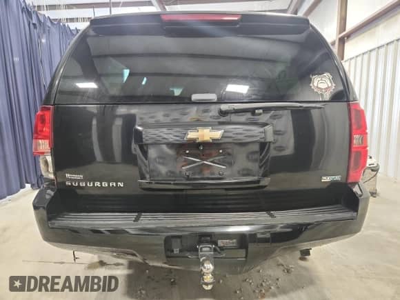 2010 Chevrolet Suburban LS с VIN 1GNUCHE0XAR161346, выставлен на аукционе Copart как лот 81223895 с пробегом 211 599 миль миль и Чистый • Clean title. История ставок и продаж доступна на DreamBid. Изображение 6.