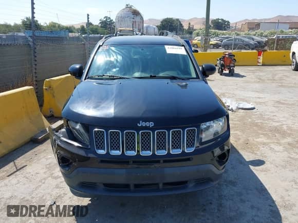 2017 Jeep Compass High Altitude with VIN 1C4NJCEBXHD182650, listed as a IAAI auction lot 43084199 with 98,662 mi miles and . Bid and sale history available at DreamBid. Image 12.
