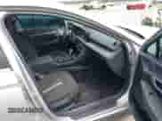 2025 Hyundai Sonata SE с VIN KMHL24JA6SA441114, выставлен на аукционе IAAI как лот 42930568 с пробегом 15 725 миль миль и . История ставок и продаж доступна на DreamBid. Изображение 5.