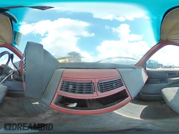 1989 Chevrolet Silverado 1500 с VIN 1GCDC14K4KE225294, выставлен на аукционе Copart как лот 60448895 с пробегом 201 270 миль миль и Списание • Salvage title. История ставок и продаж доступна на DreamBid. Изображение 14.