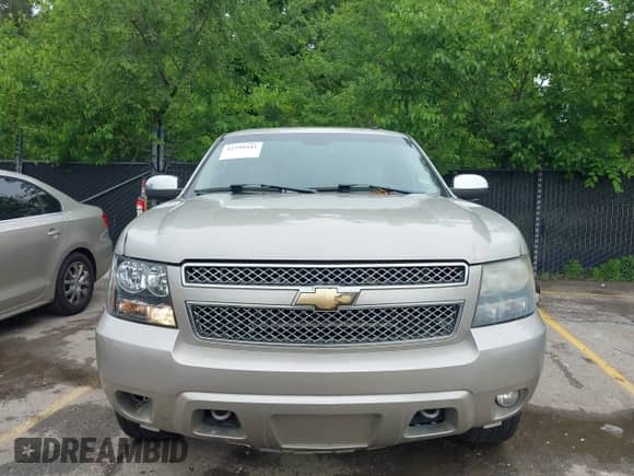 2007 Chevrolet Suburban LTZ с VIN 3GNFK16337G321118, выставлен на аукционе IAAI как лот 42299411 с пробегом 207 944 миль миль и . История ставок и продаж доступна на DreamBid. Изображение 6.