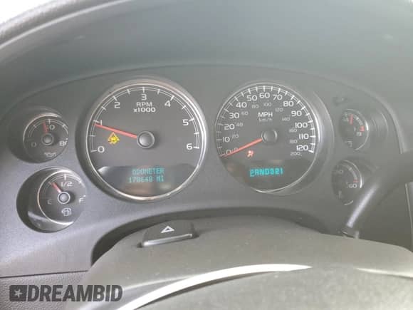 2007 Chevrolet Tahoe LS with VIN 1GNFC13C67J393267, listed as a Copart auction lot 80410355 with 178,648 mi miles and Salvage title. Bid and sale history available at DreamBid. Image 9.