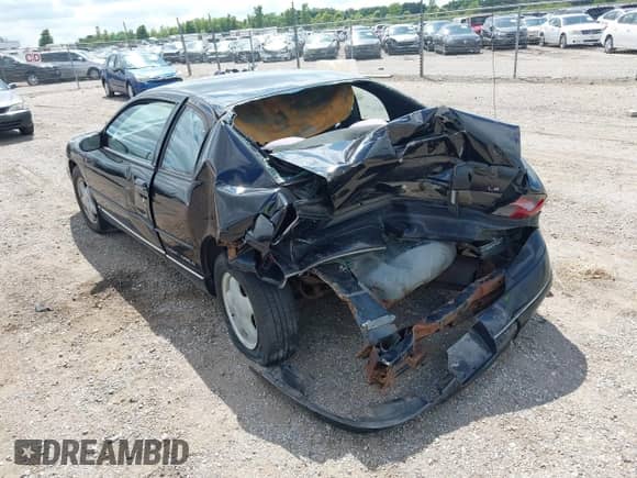 1997 Chevrolet Monte Carlo LS with VIN 2G1WW12M5V9268711, listed as a IAAI auction lot 43062416 with 200,870 mi miles and . Bid and sale history available at DreamBid. Image 3.