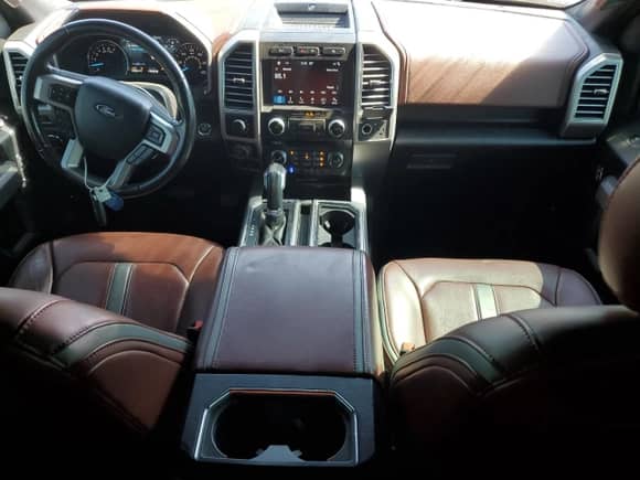 2018 Ford F-150 XL с VIN 1FTEW1E50JFB45214, выставлен на аукционе Copart как лот 69803455 с пробегом 104 835 миль миль и Списание • Salvage title. История ставок и продаж доступна на DreamBid. Изображение 8.