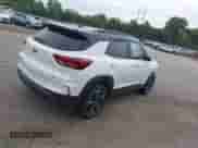 2023 Chevrolet TrailBlazer RS z VIN KL79MUSL4PB188477, wystawiony jako IAAI lot #43009378 z przebiegiem 17 456 mil mil oraz . Historia ofert i sprzedaży dostępna na DreamBid. Obrazek 4.