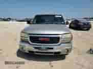 2003 GMC Sierra 1500 SLE с VIN 2GTEC19T131241185, выставлен на аукционе Copart как лот 80162765 с пробегом 248 555 миль миль и Списание • Salvage title. История ставок и продаж доступна на DreamBid. Изображение 13.