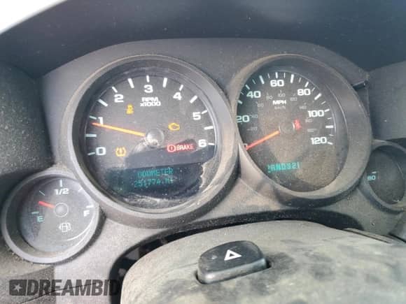 2012 Chevrolet Silverado 1500 LS с VIN 1GCRCREAXCZ305512, выставлен на аукционе Copart как лот 59728695 с пробегом 251 774 миль миль и Списание • Salvage title. История ставок и продаж доступна на DreamBid. Изображение 9.