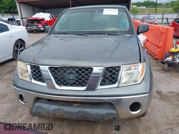 2008 Nissan Frontier SE z VIN 1N6AD07W18C444255, wystawiony jako IAAI lot #42315626 z przebiegiem 275 579 mil mil oraz . Historia ofert i sprzedaży dostępna na DreamBid. Obrazek 11.