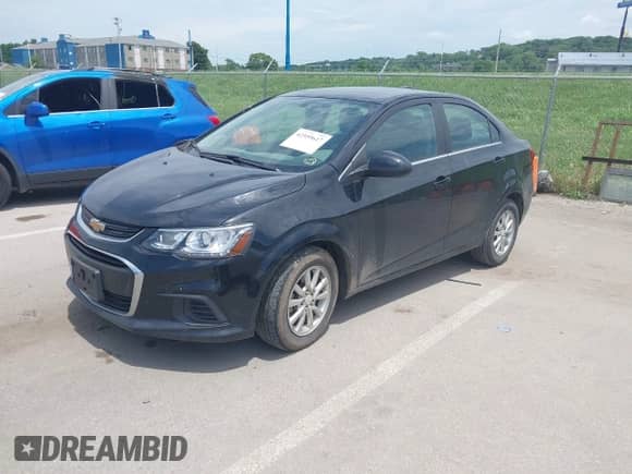 2020 Chevrolet Sonic LT with VIN 1G1JD5SB0L4140317, listed as a IAAI auction lot 42559617 with 46,702 mi miles and . Bid and sale history available at DreamBid. Image 2.