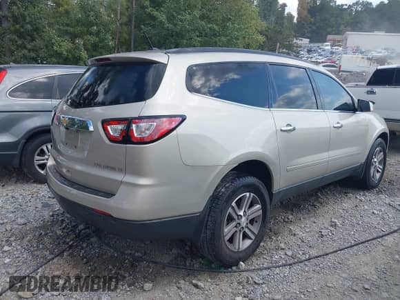 2015 Chevrolet Traverse LT с VIN 1GNKRGKD5FJ192730, выставлен на аукционе IAAI как лот 43156725 с пробегом Не указан миль и . История ставок и продаж доступна на DreamBid. Изображение 4.