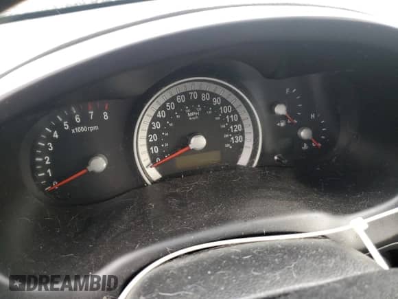 2008 Hyundai Entourage GLS с VIN KNDMC233386046652, выставлен на аукционе Copart как лот 42931485 с пробегом Не указан миль и Чистый • Clean title. История ставок и продаж доступна на DreamBid. Изображение 9.