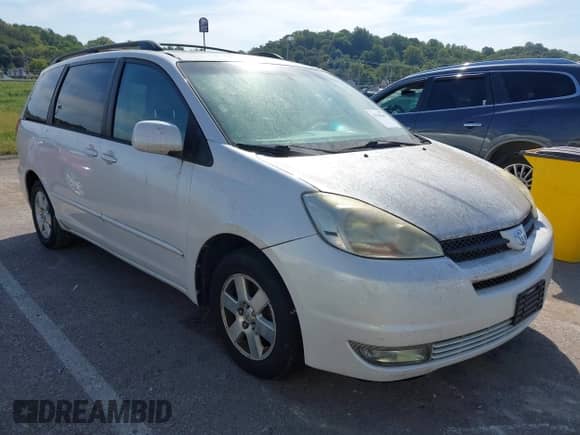2004 Toyota Sienna XLE z VIN 5TDZA22C14S024074, wystawiony jako IAAI lot #43291649 z przebiegiem 274 503 mil mil oraz . Historia ofert i sprzedaży dostępna na DreamBid. Obrazek 1.