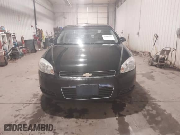 2010 Chevrolet Impala LTZ z VIN 2G1WC5EMXA1155924, wystawiony jako IAAI lot #43445319 z przebiegiem 209 290 mil mil oraz . Historia ofert i sprzedaży dostępna na DreamBid. Obrazek 12.