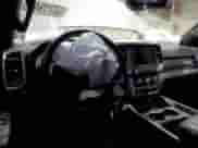 2021 Ram 1500 Big Horn z VIN 1C6RREFT7MN708516, wystawiony jako Copart lot #57719405 z przebiegiem 65 000 mil mil oraz Szkoda całkowita • Salvage title. Historia ofert i sprzedaży dostępna na DreamBid. Obrazek 8.