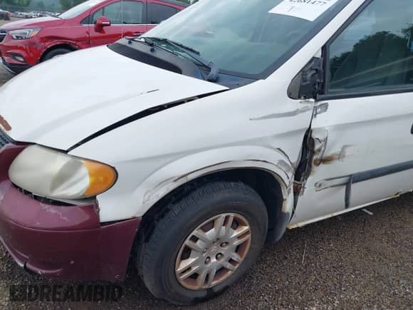 2005 Dodge Caravan SE with VIN 1D4GP25R15B131417, listed as a IAAI auction lot 42681477 with 158,570 mi miles and . Bid and sale history available at DreamBid. Image 6.
