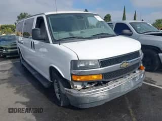 2019 Chevrolet Express Passenger LT с VIN 1GAZGPFG0K1195765, выставлен на аукционе IAAI как лот 42627410 с пробегом 153 591 миль миль и . История ставок и продаж доступна на DreamBid. Изображение 1.