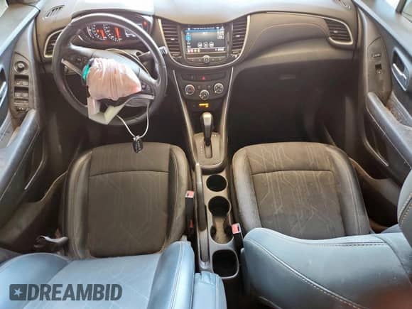 2020 Chevrolet Trax LT z VIN KL7CJLSB8LB033635, wystawiony jako Copart lot #82047475 z przebiegiem 36 905 mil mil oraz Szkoda całkowita • Salvage title. Historia ofert i sprzedaży dostępna na DreamBid. Obrazek 8.