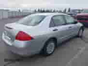 2007 Honda Accord VP с VIN JHMCM56107C009870, выставлен на аукционе IAAI как лот 43426564 с пробегом 160 709 миль миль и . История ставок и продаж доступна на DreamBid. Изображение 4.