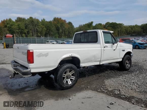 1997 Ford F-250 with VIN 3FTHF26H9VMA45579, listed as a Copart auction lot 81226225 with 147,076 mi miles and Salvage title. Bid and sale history available at DreamBid. Image 3.