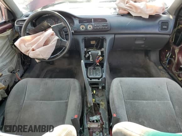 1995 Honda Accord LX with VIN 1HGCD5631SA126396, listed as a Copart auction lot 64218685 with 113,279 mi miles and Non repairable. Bid and sale history available at DreamBid. Image 8.