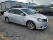 2019 Nissan Sentra SR с VIN 3N1AB7AP7KY435550, выставлен на аукционе Copart как лот 81124445 с пробегом 131 242 миль миль и Списание • Salvage title. История ставок и продаж доступна на DreamBid. Изображение 4.