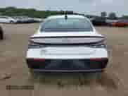 2024 Hyundai Elantra N Line z VIN KMHLR4DF1RU820954, wystawiony jako Copart lot #59546365 z przebiegiem Nie podano mil oraz Szkoda całkowita • Salvage title. Historia ofert i sprzedaży dostępna na DreamBid. Obrazek 6.