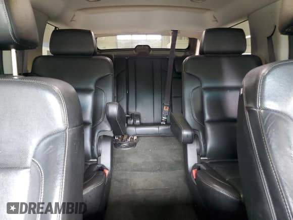 2016 Chevrolet Tahoe LTZ z VIN 1GNSKCKC2GR429438, wystawiony jako Copart lot #69285625 z przebiegiem 196 364 mil mil oraz Szkoda całkowita • Salvage title. Historia ofert i sprzedaży dostępna na DreamBid. Obrazek 10.