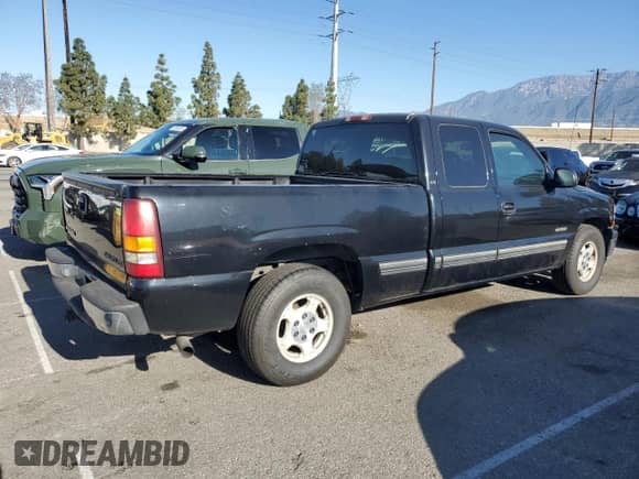2000 Chevrolet Silverado 1500 LS z VIN 1GCEC19T7YZ142563, wystawiony jako Copart lot #56430775 z przebiegiem 163 625 mil mil oraz Szkoda całkowita • Salvage title. Historia ofert i sprzedaży dostępna na DreamBid. Obrazek 3.