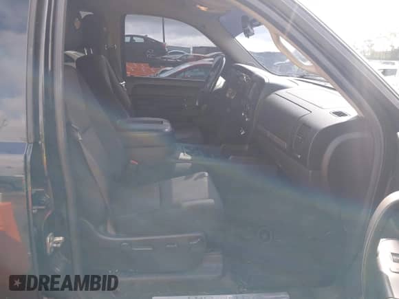 2013 Chevrolet Silverado 1500 LT with VIN 3GCPKSE70DG306742, listed as a IAAI auction lot 43292607 with 196,596 mi miles and . Bid and sale history available at DreamBid. Image 5.