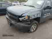 2013 Chevrolet Silverado 1500 Work Truck z VIN 1GCNCPEX8DZ190353, wystawiony jako IAAI lot #42212981 z przebiegiem 167 673 mil mil oraz . Historia ofert i sprzedaży dostępna na DreamBid. Obrazek 6.