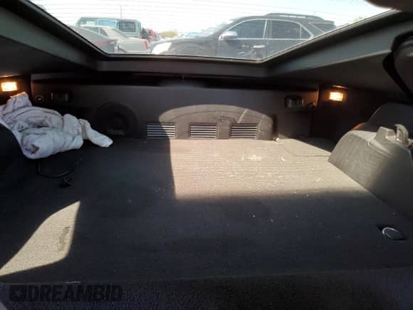 2017 Chevrolet Corvette 2LT с VIN 1G1YD2D75H5123004, выставлен на аукционе Copart как лот 84022065 с пробегом 48 178 миль миль и Списание • Salvage title. История ставок и продаж доступна на DreamBid. Изображение 10.