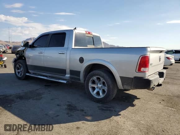 2016 Ram 1500 Laramie z VIN 1C6RR7VM1GS344007, wystawiony jako Copart lot #70037815 z przebiegiem 160 855 mil mil oraz Szkoda całkowita • Salvage title. Historia ofert i sprzedaży dostępna na DreamBid. Obrazek 2.