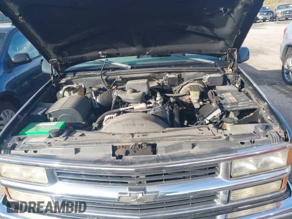 1998 Chevrolet Silverado 1500 with VIN 2GCEK19R8W1214500, listed as a IAAI auction lot 43549601 with 110,505 mi miles and . Bid and sale history available at DreamBid. Image 10.