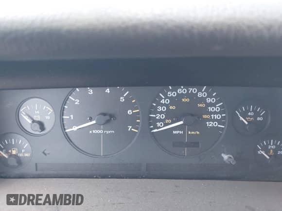 1996 Jeep Grand Cherokee Laredo z VIN 1J4GZ58S9TC245352, wystawiony jako IAAI lot #42860561 z przebiegiem Nie podano mil oraz . Historia ofert i sprzedaży dostępna na DreamBid. Obrazek 7.