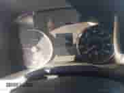 2017 Hyundai Elantra Value Edition z VIN KMHD84LF1HU228963, wystawiony jako IAAI lot #41215022 z przebiegiem 94 116 mil mil oraz . Historia ofert i sprzedaży dostępna na DreamBid. Obrazek 7.