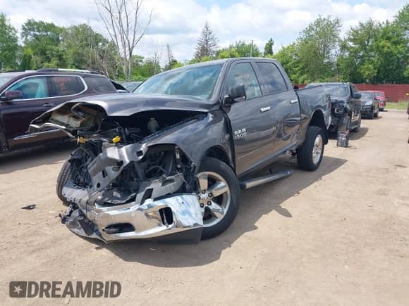 2015 Ram 1500 Big Horn с VIN 1C6RR7LT1FS732976, выставлен на аукционе IAAI как лот 42474647 с пробегом Не указан миль и . История ставок и продаж доступна на DreamBid. Изображение 2.