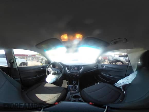 2018 Hyundai Accent SE z VIN 3KPC24A33JE024857, wystawiony jako IAAI lot #43279253 z przebiegiem 131 782 mil mil oraz . Historia ofert i sprzedaży dostępna na DreamBid. Obrazek 19.