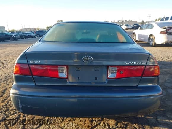 2000 Toyota Camry LE z VIN JT2BF28K9Y0249927, wystawiony jako IAAI lot #43451955 z przebiegiem Nie podano mil oraz . Historia ofert i sprzedaży dostępna na DreamBid. Obrazek 15.