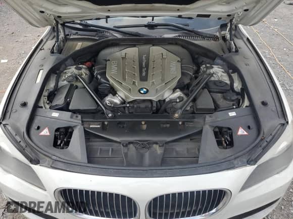 2011 BMW 7 Series 750i xDrive с VIN WBAKC6C54BC394269, выставлен на аукционе Copart как лот 68053215 с пробегом 127 419 миль миль и Чистый • Clean title. История ставок и продаж доступна на DreamBid. Изображение 11.