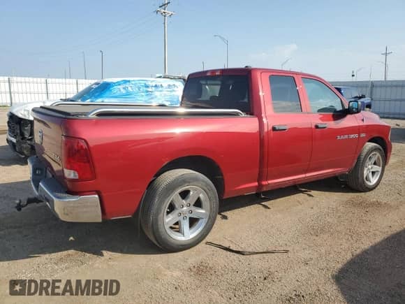 2012 Ram 1500 Express z VIN 1C6RD7FT4CS171596, wystawiony jako Copart lot #80558505 z przebiegiem 152 509 mil mil oraz Czysty tytuł • Clean title. Historia ofert i sprzedaży dostępna na DreamBid. Obrazek 3.