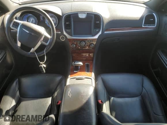 2012 Chrysler 300 Limited с VIN 2C3CCACG2CH265817, выставлен на аукционе Copart как лот 86196225 с пробегом 197 831 миль миль и Чистый • Clean title. История ставок и продаж доступна на DreamBid. Изображение 8.