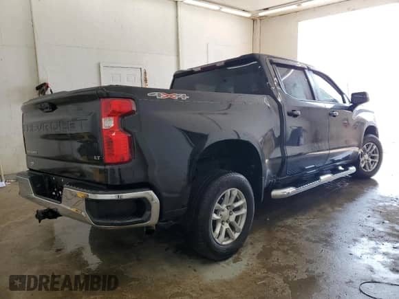 2022 Chevrolet Silverado 1500 LT with VIN 1GCPDDEKXNZ628378, listed as a Copart auction lot 59715305 with 35,817 mi miles and Salvage title. Bid and sale history available at DreamBid. Image 3.