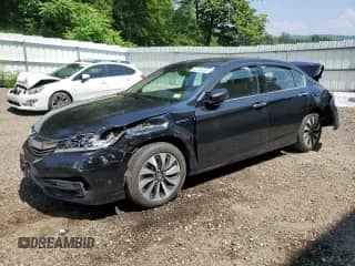 2017 Honda Accord EX-L z VIN JHMCR6F58HC009806, wystawiony jako Copart lot #64749255 z przebiegiem 136 311 mil mil oraz Szkoda całkowita • Salvage title. Historia ofert i sprzedaży dostępna na DreamBid. Obrazek 1.