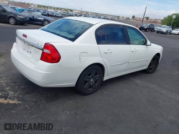 2007 Chevrolet Malibu 2LT z VIN 1G1ZT58N67F314120, wystawiony jako IAAI lot #43076828 z przebiegiem 202 492 mil mil oraz . Historia ofert i sprzedaży dostępna na DreamBid. Obrazek 4.