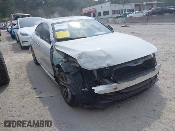 2019 BMW 4 Series 430i z VIN WBA4J1C55KBM17503, wystawiony jako IAAI lot #43150582 z przebiegiem 61 000 mil mil oraz . Historia ofert i sprzedaży dostępna na DreamBid. Obrazek 1.