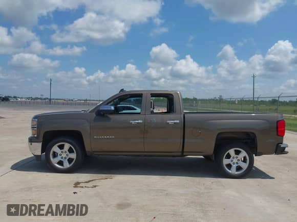 2015 Chevrolet Silverado 1500 LS z VIN 1GCRCPEH7FZ317736, wystawiony jako IAAI lot #42407247 z przebiegiem 153 629 mil mil oraz . Historia ofert i sprzedaży dostępna na DreamBid. Obrazek 14.