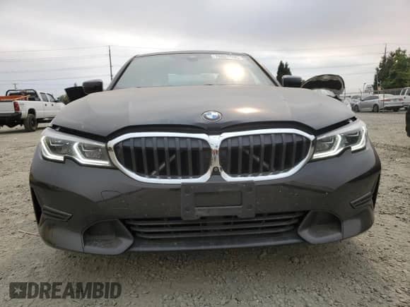 2020 BMW 3 Series 330i xDrive z VIN 3MW5R7J07L8B08268, wystawiony jako Copart lot #70051095 z przebiegiem 53 386 mil mil oraz Szkoda całkowita • Salvage title. Historia ofert i sprzedaży dostępna na DreamBid. Obrazek 5.