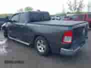 2020 Ram 1500 Big Horn z VIN 1C6SRFBT3LN414588, wystawiony jako IAAI lot #42177941 z przebiegiem Nie podano mil oraz . Historia ofert i sprzedaży dostępna na DreamBid. Obrazek 3.