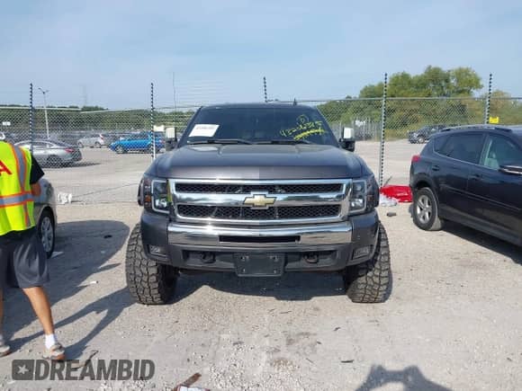 2010 Chevrolet Silverado 1500 LTZ with VIN 3GCRKTE39AG216612, listed as a IAAI auction lot 43206385 with 203,837 mi miles and . Bid and sale history available at DreamBid. Image 12.