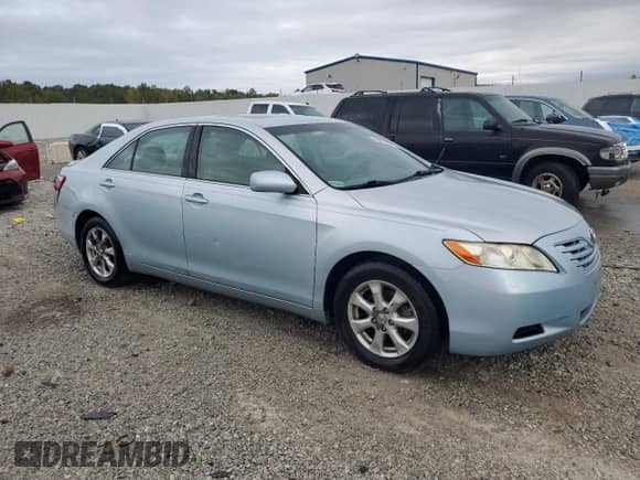 2007 Toyota Camry CE with VIN JTNBE46K273101815, listed as a Copart auction lot 85076575 with 141,976 mi miles and Salvage title. Bid and sale history available at DreamBid. Image 4.